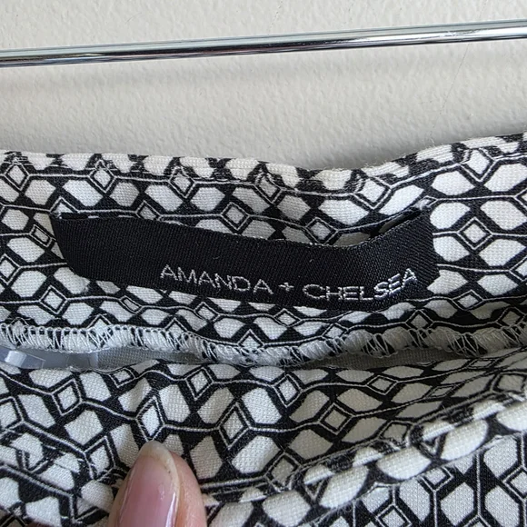 Amanda & Chelsea Black and White Geometric Skinny Pants - Picture 3 of 12